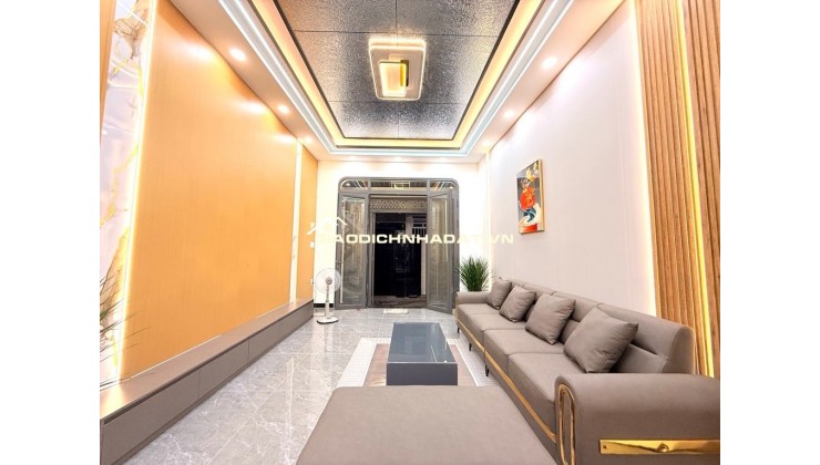 NHÀ MỚI ĐẸP CHỦ TẶNG FULL NỘI THẤT Ô TÔ ĐỖ CỬA