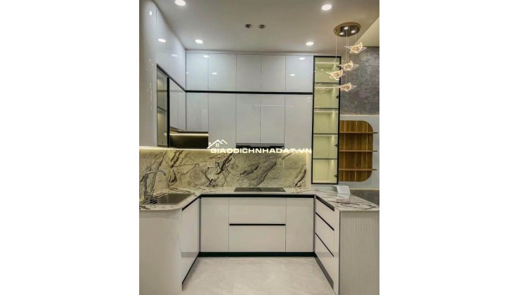 CĂN NHÀ HOÀN THIỆN 2 MẶT TIỀN SỔ HỒNG RIÊNG 5x18 CHỈ 550TR NHẬN NHÀ