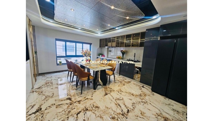 SIÊU PHẨM NHÀ PHỐ - 5 TẦNG THANG MÁY   MỚI TINH FULL NỘI THẤT CAO CẤP - HẺM XE HƠI VÀO NGỦ NHÀ