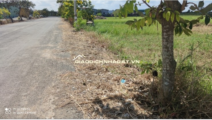 Bán lô đất thổ mặt tiền Cao Thị Mai giá 2,4 tỷ