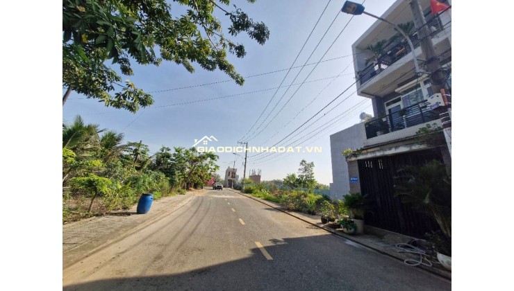 Bán đất 60m2  HXH , đường 8m, Long Phước , Quận 9, Giá 2 Tỷ 350