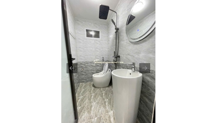 41M² – 4 TẦNG – 4 NGỦ – GIÁ HƠN 8,7 TỶ  NGÕ HÒA BÌNH NÔNG – MẤY BƯỚC RA PHỐ KHÂM THIÊN