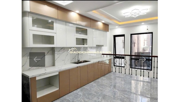 PHỐ BẠCH MAI, NGÕ QUỲNH – 41M² – 5 TẦNG THANG MÁY – 30M RA PHỐ  10.8 TỶ
