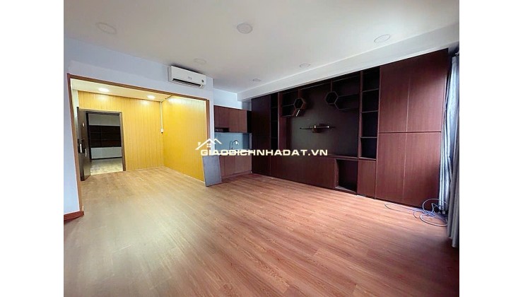 BÁN NHÀ 5 TẦNG THANG MÁY - XE HƠI NGỦ TRONG NHÀ Đ.BÊN VÂN ĐỒN, Q4 - NGANG HIẾM 5M NỞ HẬU 6,6M * 16M VUÔNG ĐẸP FULL THỔ* LIÊN HỆ GIANG GIANG: