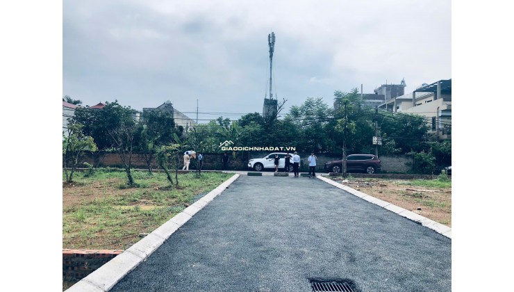  BÁN ĐẤT PHÚ CÁT – HÒA LẠC Vị trí đẹp – đường ô tô – gần FPT, Viettel, VinUni  bán gấp mảnh đất thổ cư,  trung tâm khu công nghệ cao Hòa Lạc