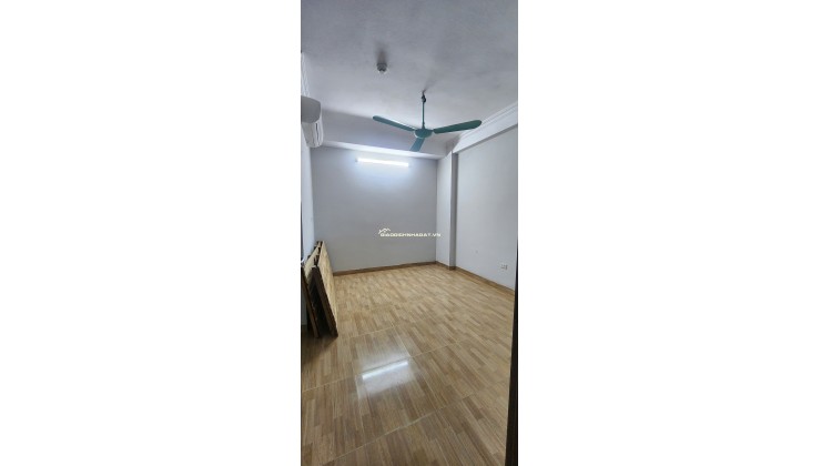 Cho thuê CCMN siêu sang phố Nguyễn Đình Hoàn Cầu Giấy, từ 3.2tr/th Lh:0913506880.