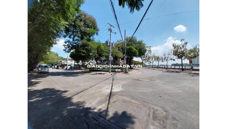 Biệt thự 2mt, 389m2, 3 tầng, 4pn, sổ đỏ, giá 42 tỷ TL, Bình Quới, Phường 27, Bình Thạnh.