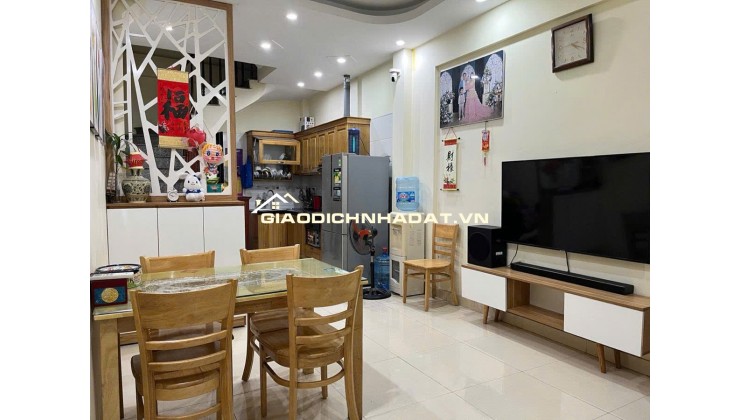 CHỦ CẦN TIỀN BÁN GẤP – GẦN NGOẠI GIAO ĐOÀN – 50M Ô TÔ – 30Mx5T – 3N4W – NHỈNH 8.81 TỶ.