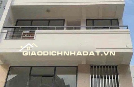 CHO THUÊPHÒNG TRỌ SÁT HUTECH,GTVT, NGOẠI THƯƠNG CHỈ 4TR/THÁNG