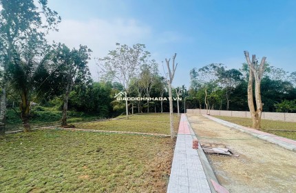 Bán đất tại trung tâm phố chợ Bãi Xe Kim Bôi diện tích rộng 400m2