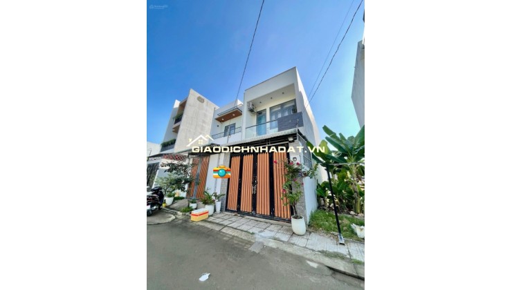 BÁN ngôi nhà xuất hiện cấu trúc SẴN trung tâm người ở TRƯỜNG LƯU, LONG TRƯỜNG - con đường OTO 9M CHỈ rộng 4 TỶ