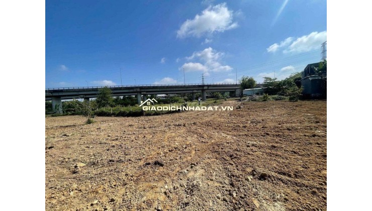 Đất làm vườn nghĩ dưỡng view sông sát đường đi Núi Thần Tài 3800m2 chỉ 5.3 tỷ. Lh:0913913077.