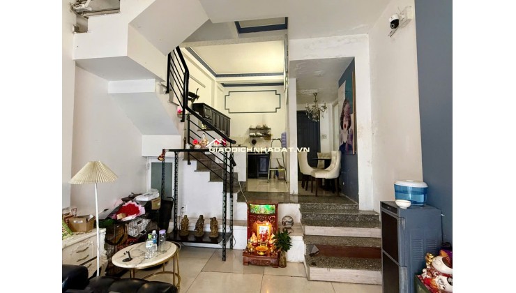 Phạm Thế Hiển - Quận 8 - Hẻm 6M - 4 tầng - 44m2 - 9 Tỷ