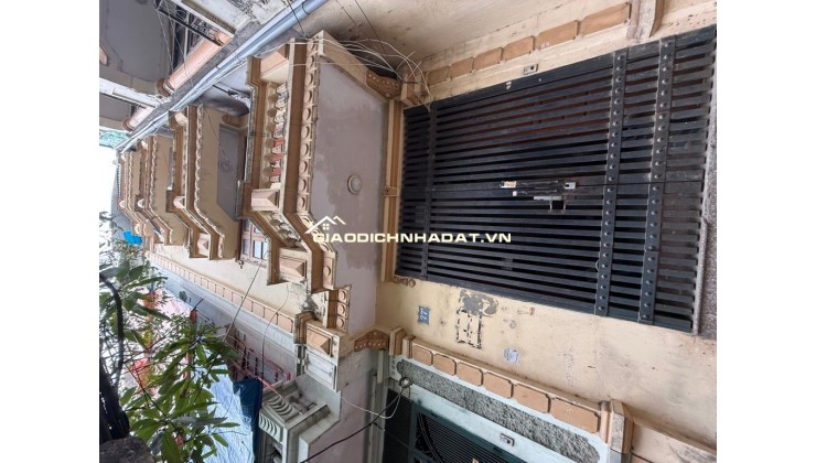 Bán nhà đẹp  Võ Chí Công 30,4m2- 5 tầng - 2 mặt thoáng- giá 8,9 tỷ