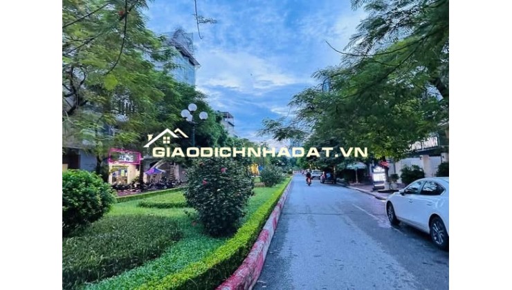 Bán nhà BT KĐT Văn Quán DT 210m2, 4 Tầng, MT 10m, Giá 77.8 tỷ Hà Đông