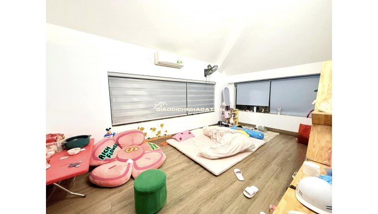 Bán nhà BT Khu Đô Thị Văn Khê DT 165m2, 3 Tầng, MT 10m, Giá 57.8 tỷ Hà Đông