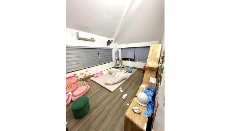 Bán nhà BT Khu Đô Thị Văn Khê DT 165m2, 3 Tầng, MT 10m, Giá 57.8 tỷ Hà Đông