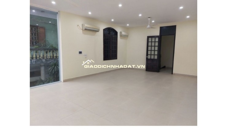 Bán nhà đẹp Phùng Chí Kiên- Lô Góc- Ô Tô vào nhà 56,9m2 giá 20 tỷ