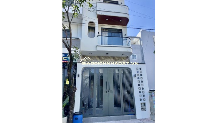 Bán nhà 77m2 xuất hiện cấu tạo sẵn ngay chợ Long Trường ngay Đông không ngừng Long, hẻm xe tải, giá nhỉnh 4 tỷ