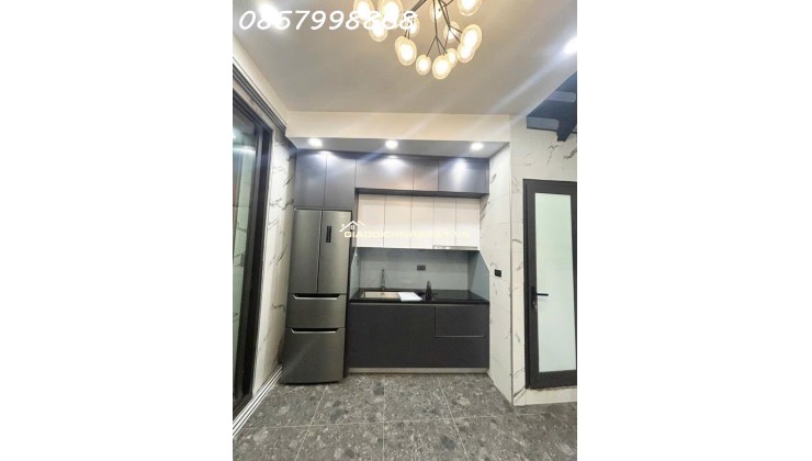 NHÀ  HIẾM  ĐẸP  - 5 TẦNG FULL CÔNG NĂNG - CHỦ TẶNG ĐỦ NỘI THẤT 8888