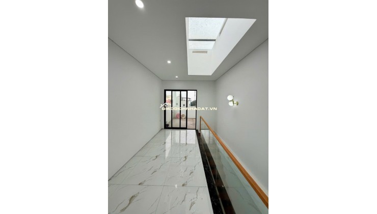 Bán Nhà Miêu Nha -Tây Mỗ - 40m2 -mặt tiền 3.2m , nở hậu – ngõ nông – 6.8 tỷ