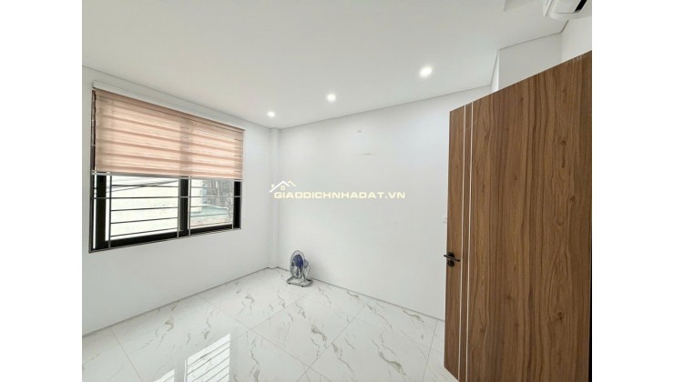 Bán Nhà Miêu Nha -Tây Mỗ - 40m2 -mặt tiền 3.2m , nở hậu – ngõ nông – 6.8 tỷ