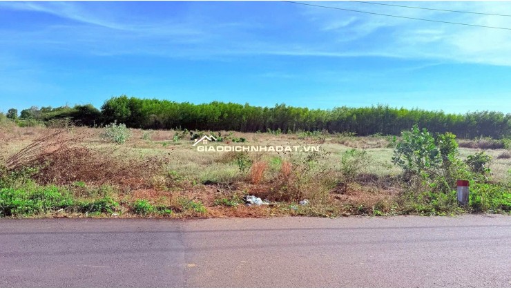 BÁN 2 LÔ LIÊN KỀ NGAY HỒ SUỐI MÔN - XÃ ĐẤT ĐỎ - TP HCM, CHỈ 3,8 TỶ 1 LÔ. LH:0707607272.