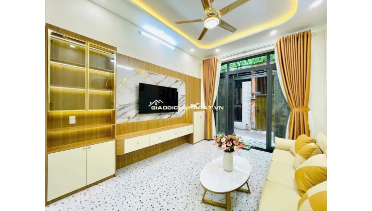 SIÊU PHẨM MỚI TẠI GÒ VẤP - FULL NỘI THẤT XỊN XÒ - 35M2 CHỈ 5TỶ880. LH:0901754355.