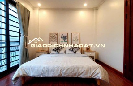 NHÀ LÂM DU, BỒ ĐỀ, LONG BIÊN: DT 31M 5 TẦNG MT 4M6 GIÁ 9.81 TỶ. LH:0985302254.