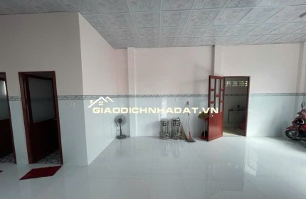 CC Gấp Bán - Nhà MT Tỉnh Lộ 6m - Vị Trí Đắt Địa Thuận Tiện Kinh Doanh - 2tỷ4 Lh:0969933159