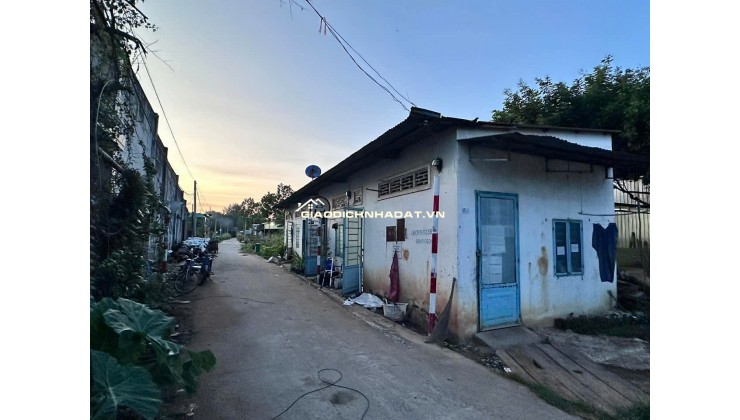 BÁN DÃY TRỌ 5 PHÒNG TẠI TÂY NINH, DT 199,8M2 SHR CHỈ 1.3TỶ. LH:0931821989.