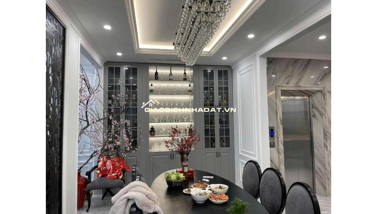 Bán Gấp Biệt Thự 176m² Việt Hưng, Sát Vách Vinhomes Riverside, Vỉa Hè Ô Tô Tránh, Chỉ Việc Đến Ở