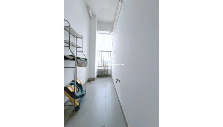 Chính chủ bán CH Iris Tower 59.4m2 2PN-2WC, 1.75 tỷ. Sổ sẵn, T17 H.Nam thoáng, có nội thất