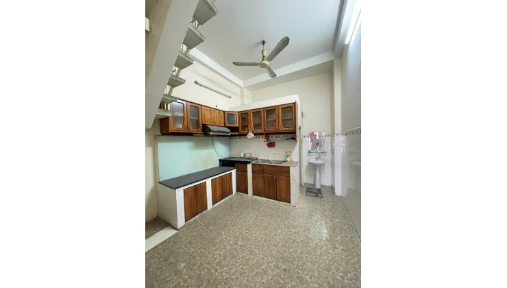 BÁN NHÀ 3 TẦNG MẶT TIỀN ĐƯỜNG 6M NGAY CHỢ TÂN PHÚ giá nhỉnh 7 Tỷ