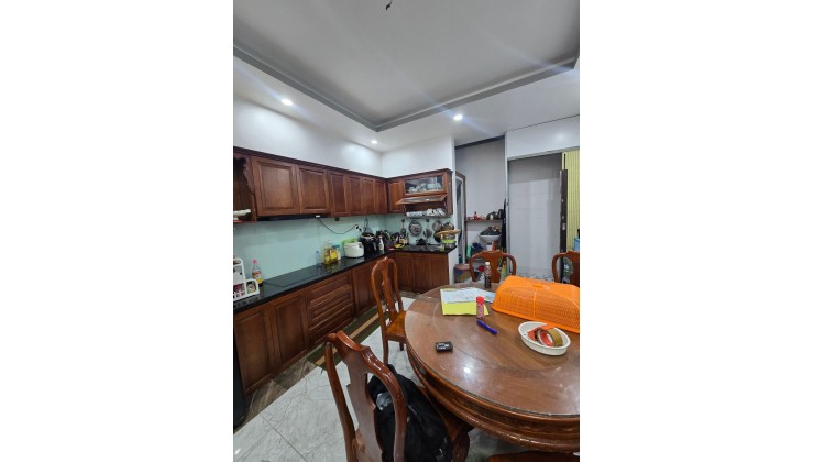 BÁN GẤP NHÀ 5 TẦNG, HẺM NHỰA XE TẢI 6M NGAY CHỢ TÂN HƯƠNG, GIÁ NHỈNH 8 TỶ