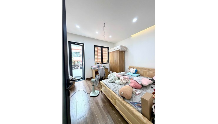 BÁN NHÀ 3 TẦNG MỚI XÂY KHU VỰC TÂN SƠN NHÌ, HẺM XE HƠI 6M THÔNG THOÁNG GẦN TRƯỜNG CẤP 2, 9.x Tỷ