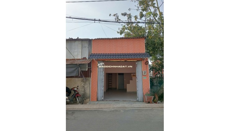 Bán nhà chính chủ ngay khu Đồng Diều Hóc Môn chỉ 946tr MT đường lớn