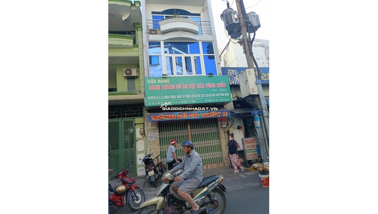 Cho thuê mặt bằng ngay chợ Phạm Văn Hai DT 36m2 tiện KD đa ngành