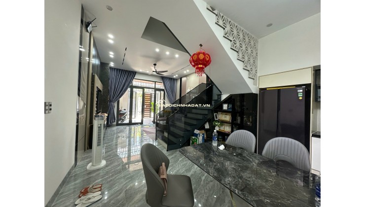 Bán nhà 2 tầng chỉ 7 tỷ 95 ngay trung tâm quận Cẩm Lệ, Đà Nẵng