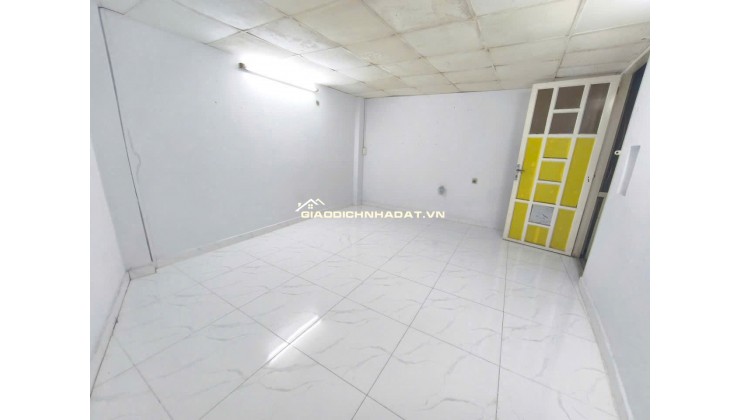 Bán nhà 1 trệt 1 lầu hẻm 322/ Trần Hưng Đạo P. Ng Cư Trinh Q1