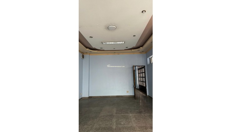 Cho thuê NC 7x35m 2 lầu 6PN số 911 Lê Khả Phiêu P An Lạc