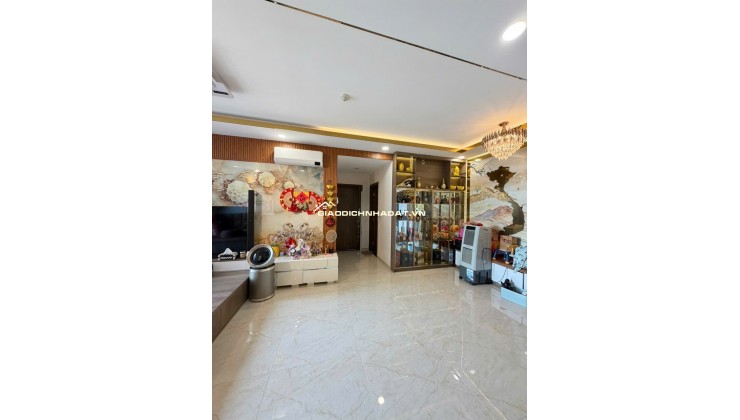 Cần bán căn 75.7m2 Toà nhà ST. Morizt cao cấp nhất Đại lộ Phạm Văn Đồng