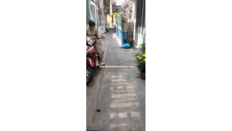 Bán nhà 1 trệt 1 lầu hẻm 322/ Trần Hưng Đạo P. Ng Cư Trinh Q1
