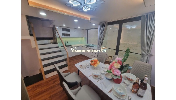 Chỉ 5 tỷ mua được căn nhà ngay trung tâm 126A/1 Nguyễn Cư Trinh Q1