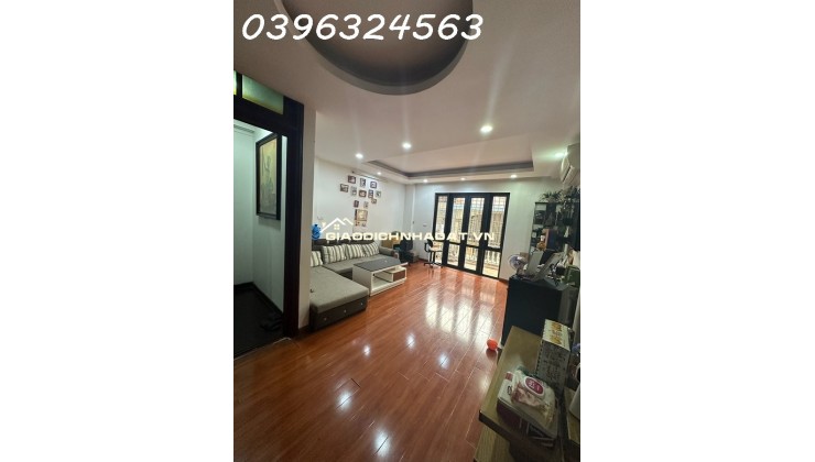  Bán Nhà Đỗ Quang - Cầu Giấy 40m2 Phân Lô Kinh Doanh Ô Tô Vào Nhà 18.9 Tỷ