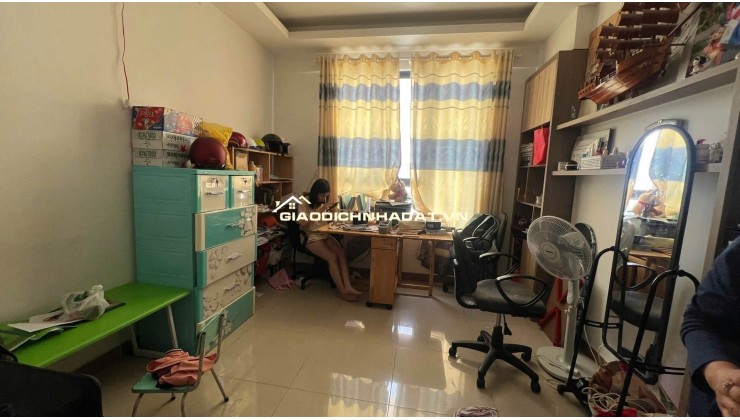 Căn hộ 98m2 Q7 giá 3.6 tỷ: 3PN, view thoáng, vị trí trung tâm, gần trường học, liên hệ ngay 0907951568