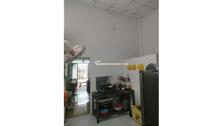 BÁN NHÀ HẺM XE TẢI CÁCH BÙI CÔNG TRỪNG CHỈ 200M HÓC MÔN