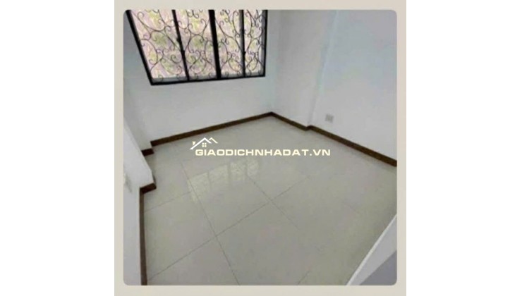 Cho thuê nhà Nguyễn Kiệm gần ngã tư Phú Nhuận 1 trệt 1 lầu giá 9tr