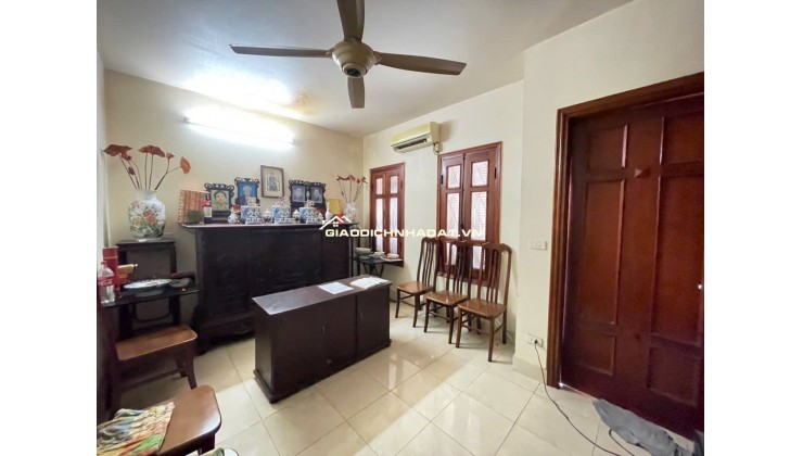 Bán nhà Đường 19/5 DT 65m2, 3 Tầng, MT 5.14m, Giá 13.6 tỷvăn quán Hà Đông