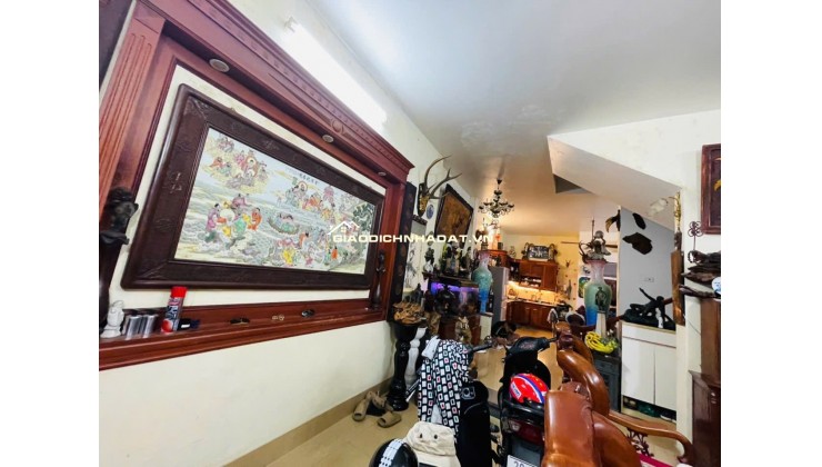 Bán nhà Đường 19/5 DT 65m2, 3 Tầng, MT 5.14m, Giá 13.6 tỷvăn quán Hà Đông